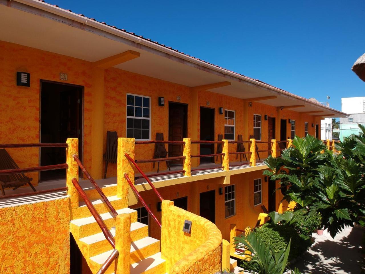 Seaside Cabanas Hotel Caye Corker Kültér fotó
